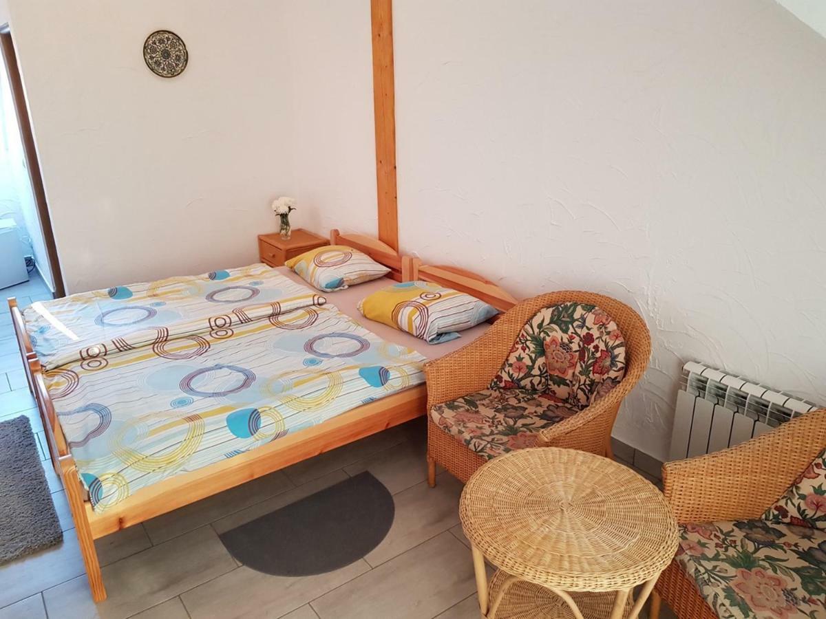 Maximilian Homestay